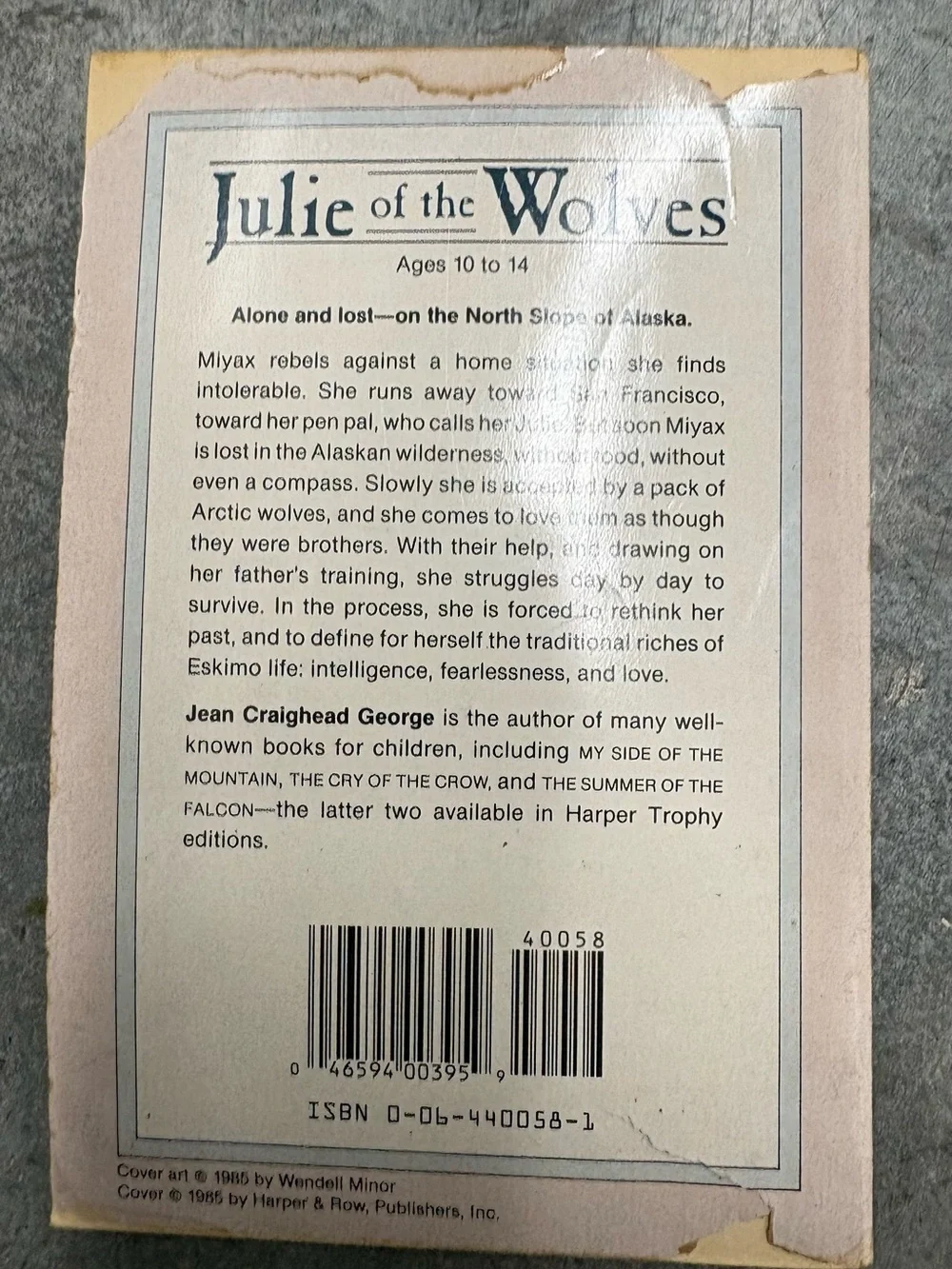 Vintage Paperback Julie of the Wolves